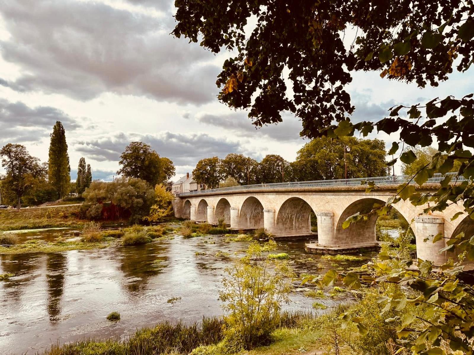 L'Escale En Amerique - Home Homy Saint-Florent-sur-Cher Exteriör bild